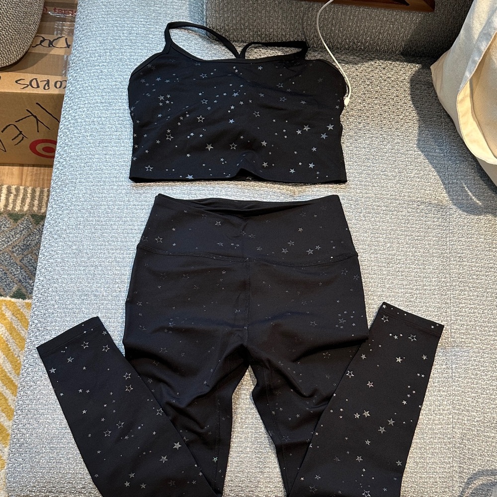 Beyond Yoga Black Starry set